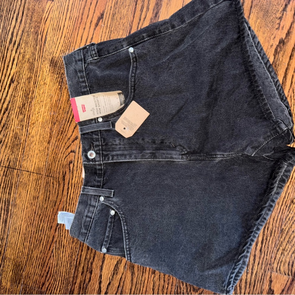 Levi's Black High-Waisted shorts - Picture 4 of 4